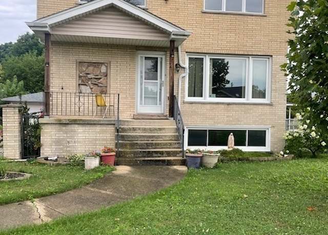 Property at 7332 Beloit Ave, Bridgeview, IL 60455, 4 beds, 3.5 baths