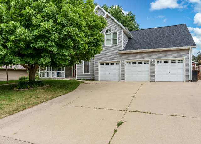 Property at 1430 Michael Dr, Pecatonica, IL 61063, 6 beds, 3 baths