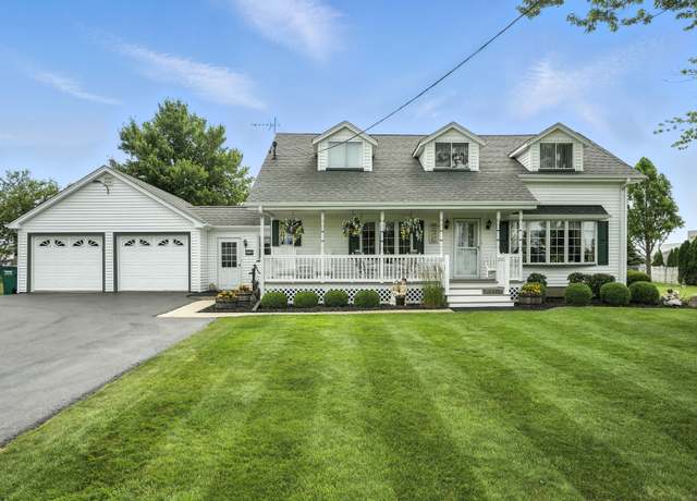 Property at 28457 S Yates Ave, Beecher, IL 60401, 4 beds, 1.5 baths