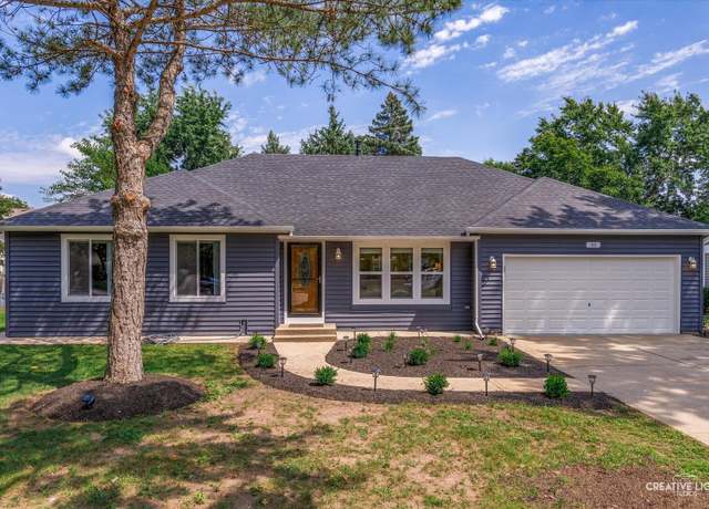 Property at 10 Crofton Rd, Oswego, IL 60543, 4 beds, 3 baths