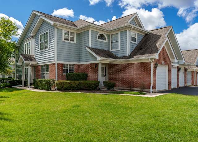 Property at 2933 Heatherwood Dr, Schaumburg, IL 60194, 2 beds, 2 baths