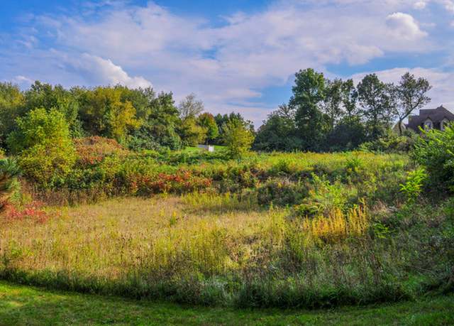 Property at 4353 Carlisle Dr, Crystal Lake, IL 60012