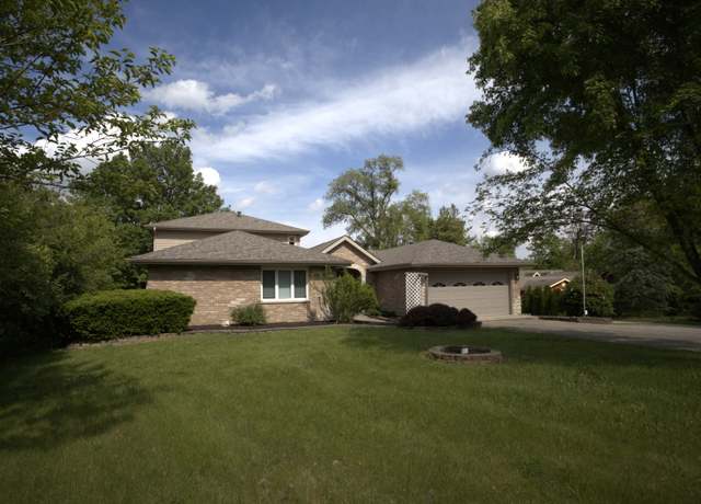 Property at 19049 S Parker Rd, Mokena, IL 60448, 3 beds, 3.5 baths