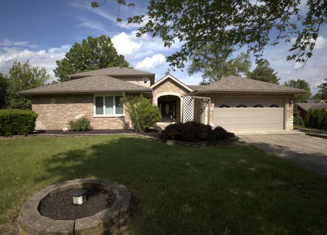 Property at 19049 S Parker Rd, Mokena, IL 60448, 3 beds, 3.5 baths