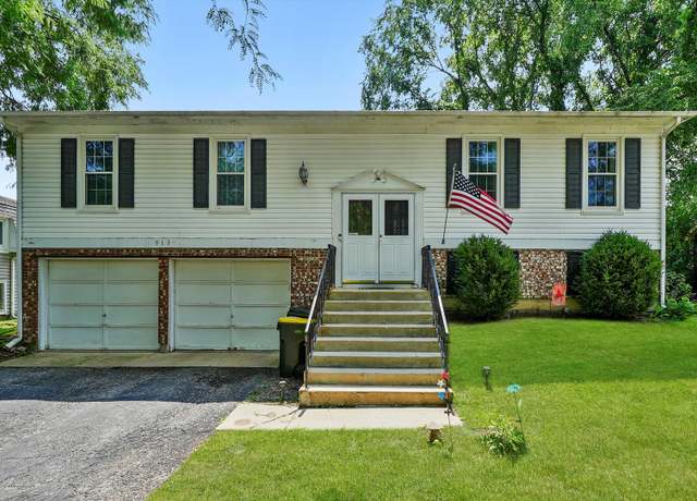 Property at 913 W Main St, Cary, IL 60013, 3 beds, 2 baths