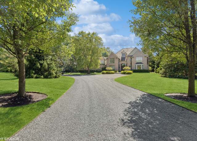 Property at 1041 Newcastle Dr, Lake Forest, IL 60045, 5 beds, 6 baths