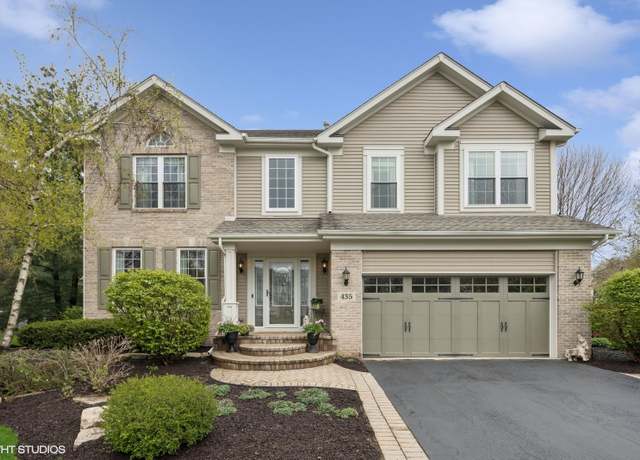 Property at 435 Revere Dr, Crystal Lake, IL 60012, 4 beds, 2.5 baths