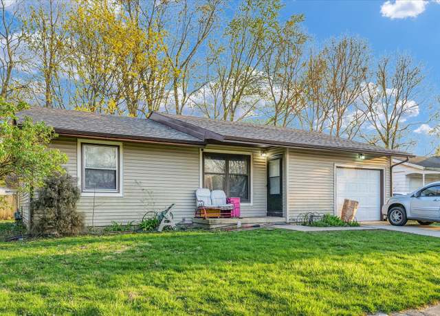 Property at 3209 W John St, Champaign, IL 61821, 3 beds, 1 bath