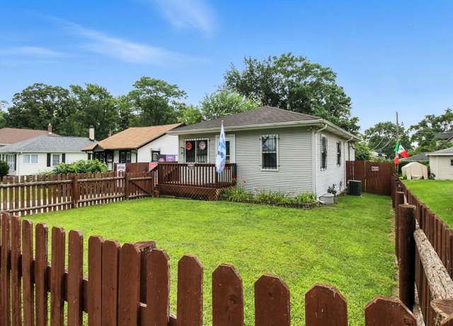 Property at 818 Morgan St, Joliet, IL 60436, 1 bed, 1 bath