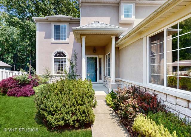Property at 1031 S Wellington Rd, Waukegan, IL 60085, 4 beds, 2.5 baths