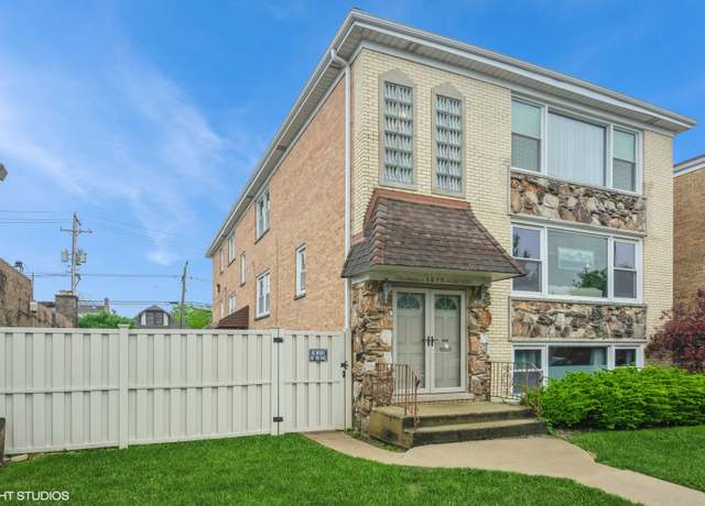 Property at 5639 W Montrose Ave, Chicago, IL 60634, 6 beds, 4.5 baths