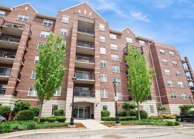 Property at 390 W Mahogany Ct #406, Palatine, IL 60067, 2 beds, 2 baths