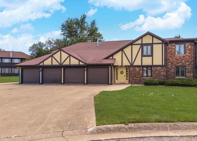 Property at 30 Crystal Ct Unit B2, Pontiac, IL 61764, 2 beds, 2 baths