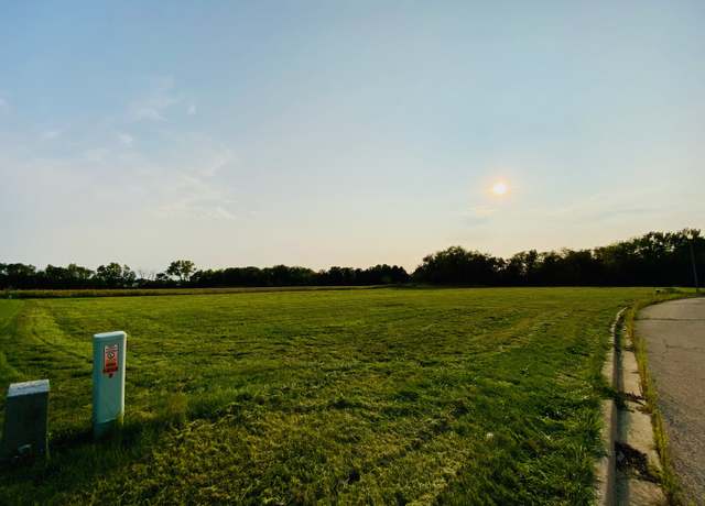 Property at 8&9 W Century Dr, Princeton, IL 61356