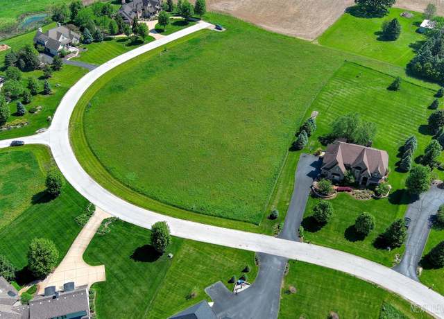 Property at 12 Derek Dr, Elburn, IL 60119