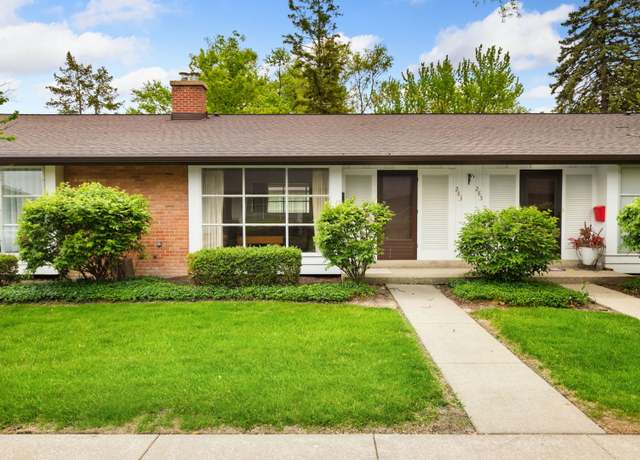 Property at 283 Crestwood Vlg, Northfield, IL 60093, 2 beds, 1.5 baths