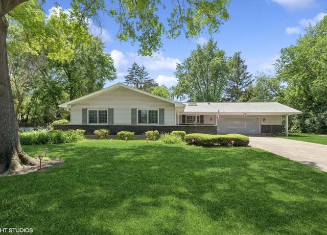 Property at 3071 Plum Island Dr, Northbrook, IL 60062, 3 beds, 2 baths