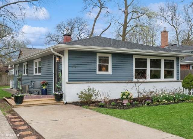 Property at 315 Glenview Rd, Glenview, IL 60025, 3 beds, 2 baths