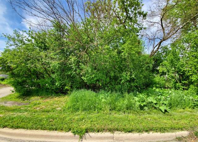 Property at 2059 W Roosevelt Rd, Wheaton, IL 60187