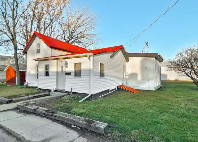 Property at 306 N Green Ave, Polo, IL 61064, 2 beds, 1 bath