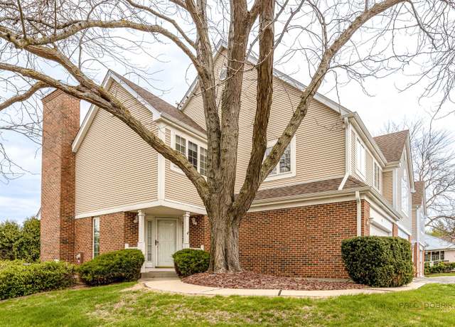 Property at 703 Monroe Dr, Lindenhurst, IL 60046, 2 beds, 2.5 baths