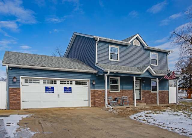 Property at 103 W Fourth South St, Chebanse, IL 60922, 3 beds, 1.5 baths