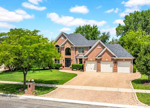 Property at 246 Hawk Hollow Dr, Bartlett, IL 60103, 4 beds, 2.5 baths