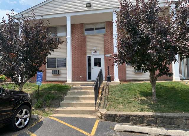 Property at 670 Marylin Ave #207, Glendale Heights, IL 60139, 1 bed, 1 bath