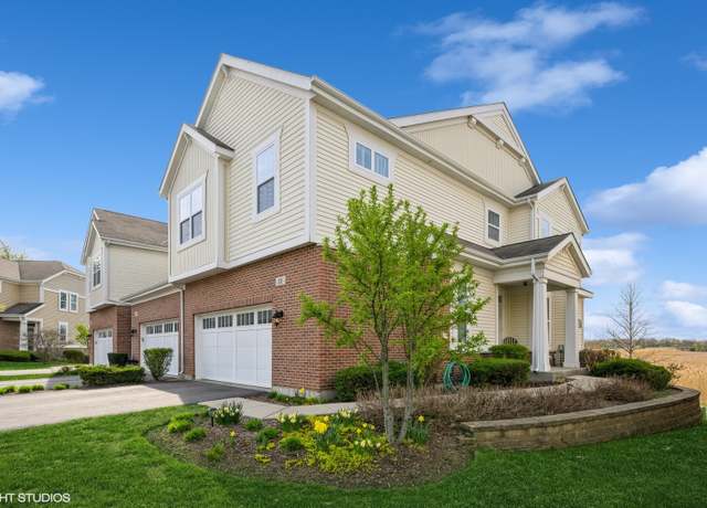 Property at 31 E Preserve Dr, Palatine, IL 60074, 3 beds, 2.5 baths