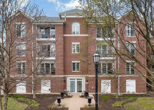 Property at 2536 Mcdaniel Ave #201, Evanston, IL 60201, 2 beds, 2 baths