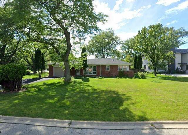 Property at 1430 Evergreen Ter, Glenview, IL 60025, 3 beds, 2.5 baths