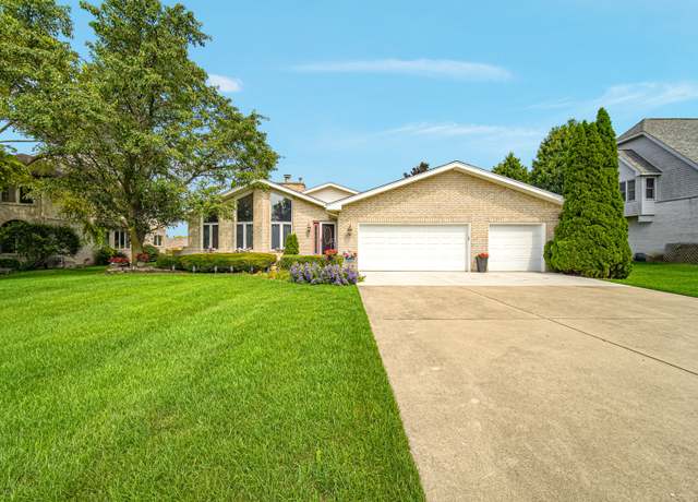 Property at 14761 S Marilynn Ln, Homer Glen, IL 60491, 5 beds, 3.5 baths