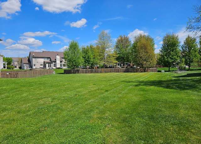 Property at 5230 Greenshire Cir, Lake In The Hills, IL 60156