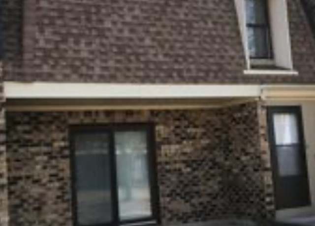 Property at 7804 Woodward Ave, Woodridge, IL 60517, 2 beds, 2 baths