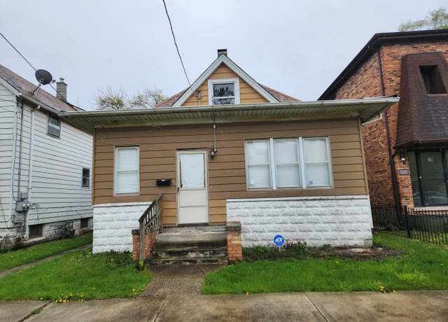 Property at 8 W 137th Pl, Riverdale, IL 60827, 4 beds, 1 bath