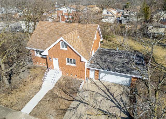 Property at 4313 Elm Ave, Lyons, IL 60534, 4 beds, 2 baths