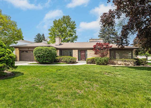 Property at 6801 N Lexington Ln, Niles, IL 60714, 4 beds, 3 baths