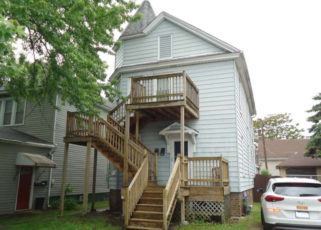 Property at 12438 Maple Ave, Blue Island, IL 60406, 4 beds, 2 baths