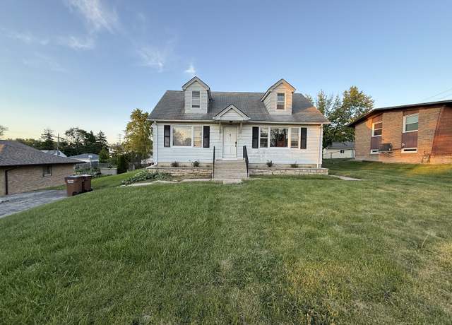 Property at 106 Kazwell St, Willow Springs, IL 60480, 4 beds, 2 baths