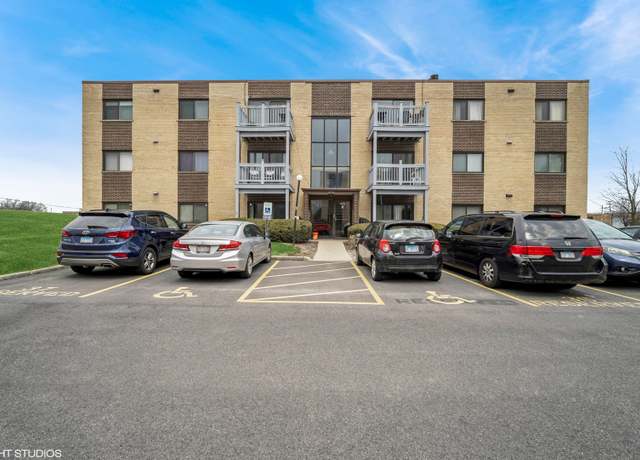 Property at 670 Pinecrest Dr #304, Prospect Heights, IL 60070, 2 beds, 2 baths