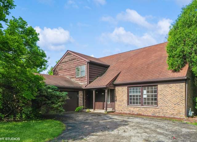 Property at 1940 Cypress Ln, Northbrook, IL 60062, 4 beds, 3.5 baths