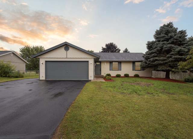 Property at 4629 Cross Country Dr, Loves Park, IL 61111, 3 beds, 2 baths