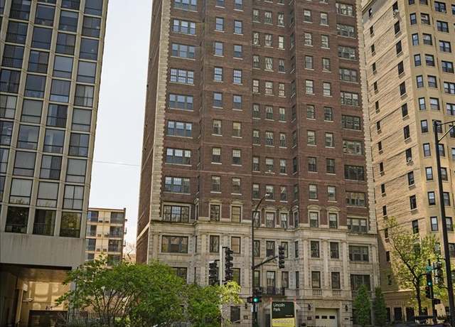 Property at 399 W Fullerton Pkwy Unit 16E, Chicago, IL 60614, 4 beds, 3.5 baths