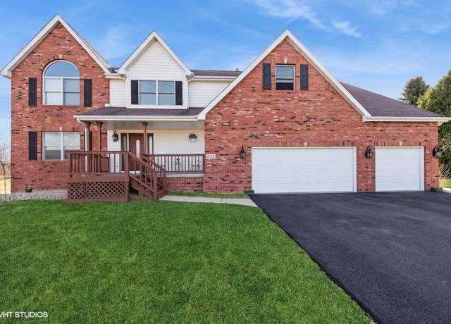 Property at 825 Elk Ln, Westville, IN 46391, 5 beds, 3.5 baths