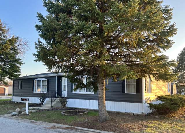Property at 725 Huntsbridge Rd, Matteson, IL 60443, 3 beds, 2 baths