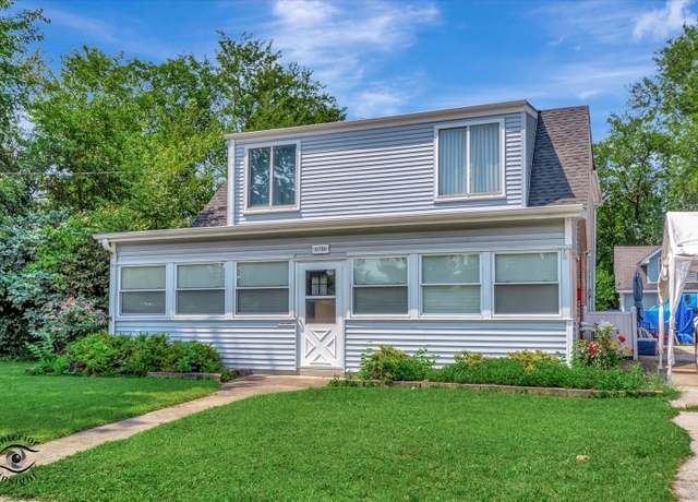 Property at 10730 S Ridgeland St, Worth, IL 60482, 4 beds, 2.5 baths