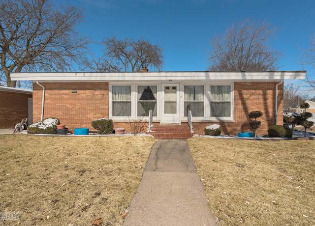 Property at 44 S Iowa Ave, Addison, IL 60101, 3 beds, 2 baths