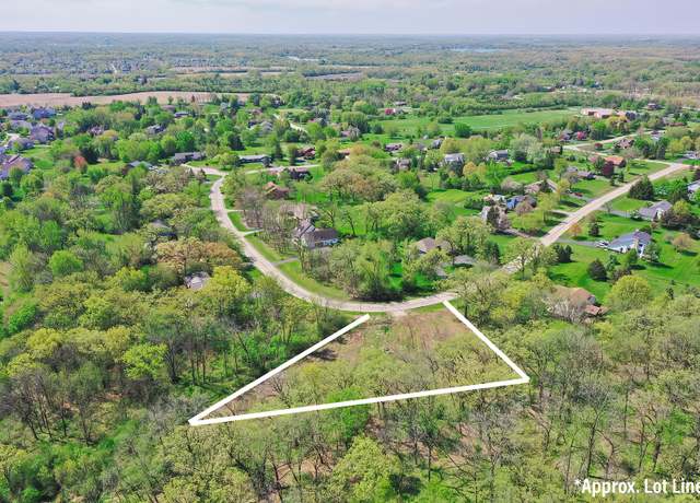 Property at 802 Apache Trl, Lake Villa, IL 60046