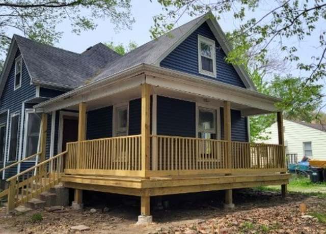 Property at 1107 N Hickory St, Champaign, IL 61820, 3 beds, 1 bath