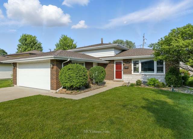 Property at 16719 Olcott Ave, Tinley Park, IL 60477, 3 beds, 2 baths